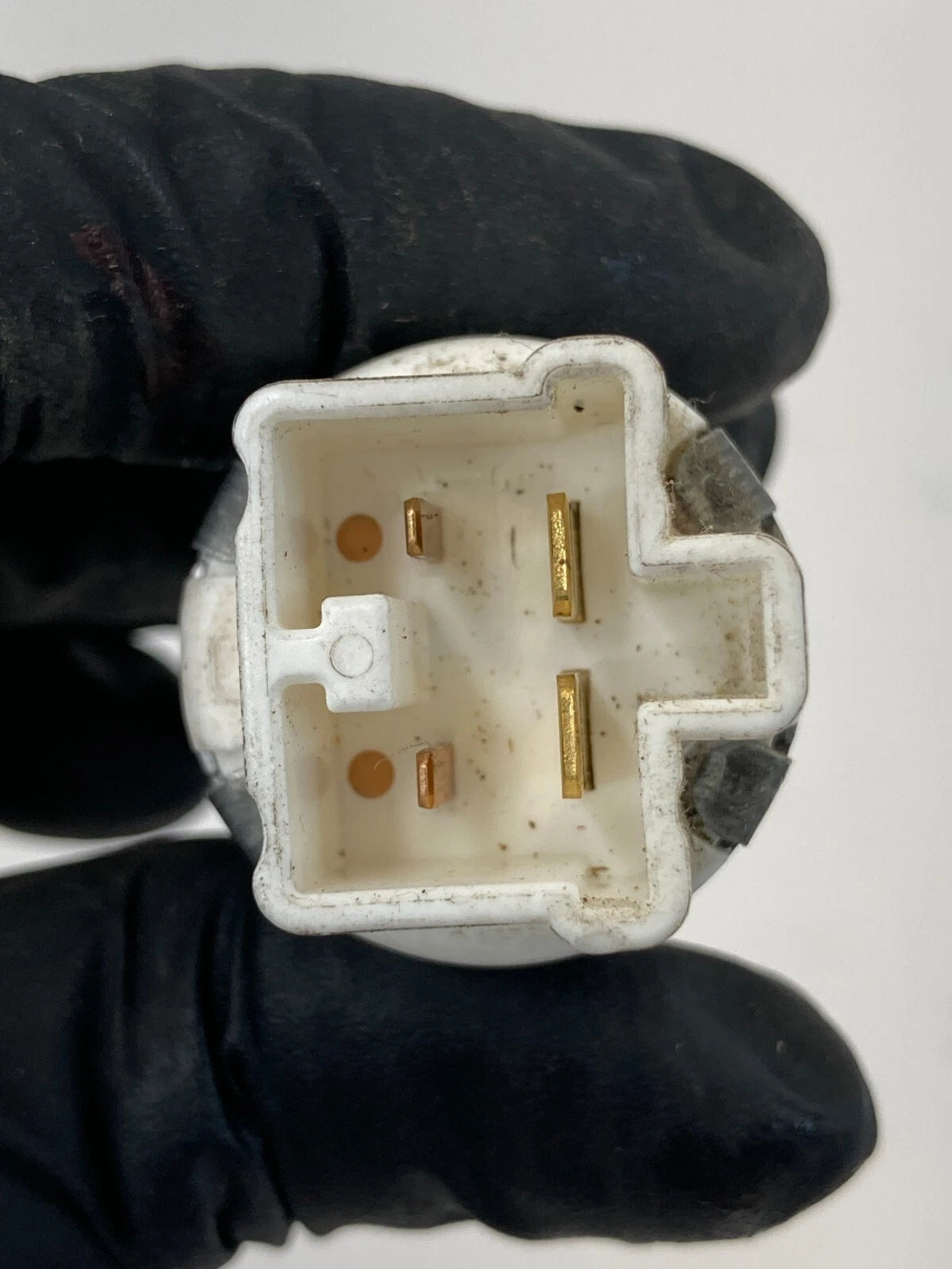 2006 2007 2008 LEXUS RX400H BRAKE PEDAL STOP LIGHT SENSOR SWITCH OEM