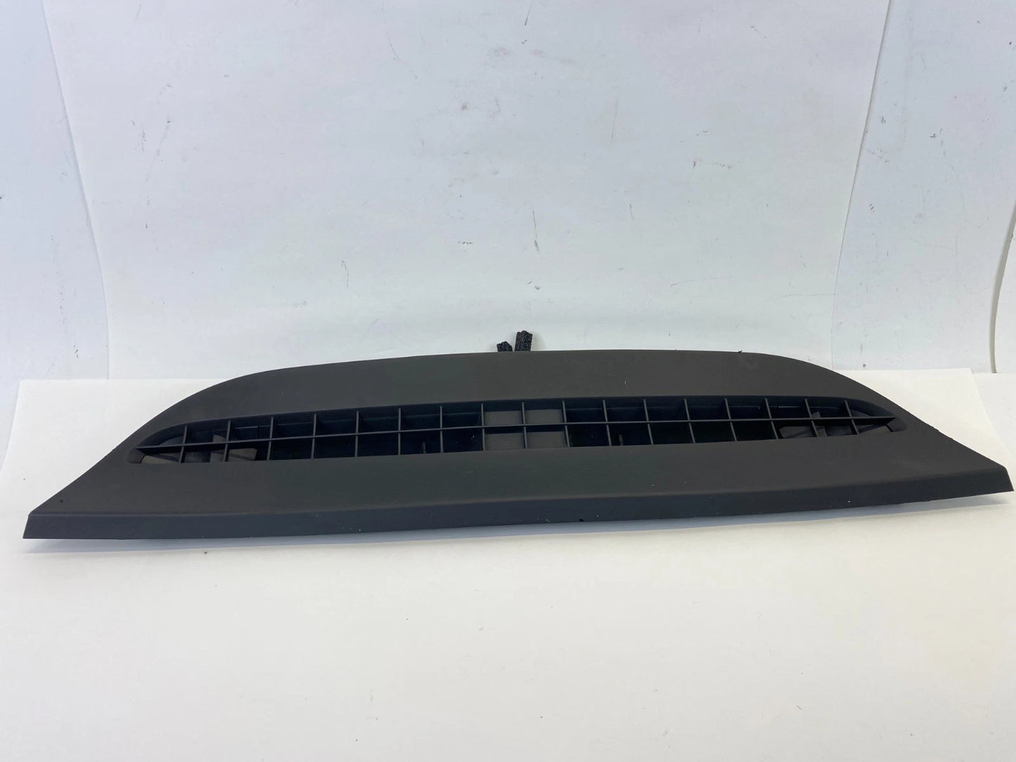 2013-2019 CADILLAC ATS DASHBOARD UPPER DEFROSTER VENT GRILLE COVER 22936863 OEM