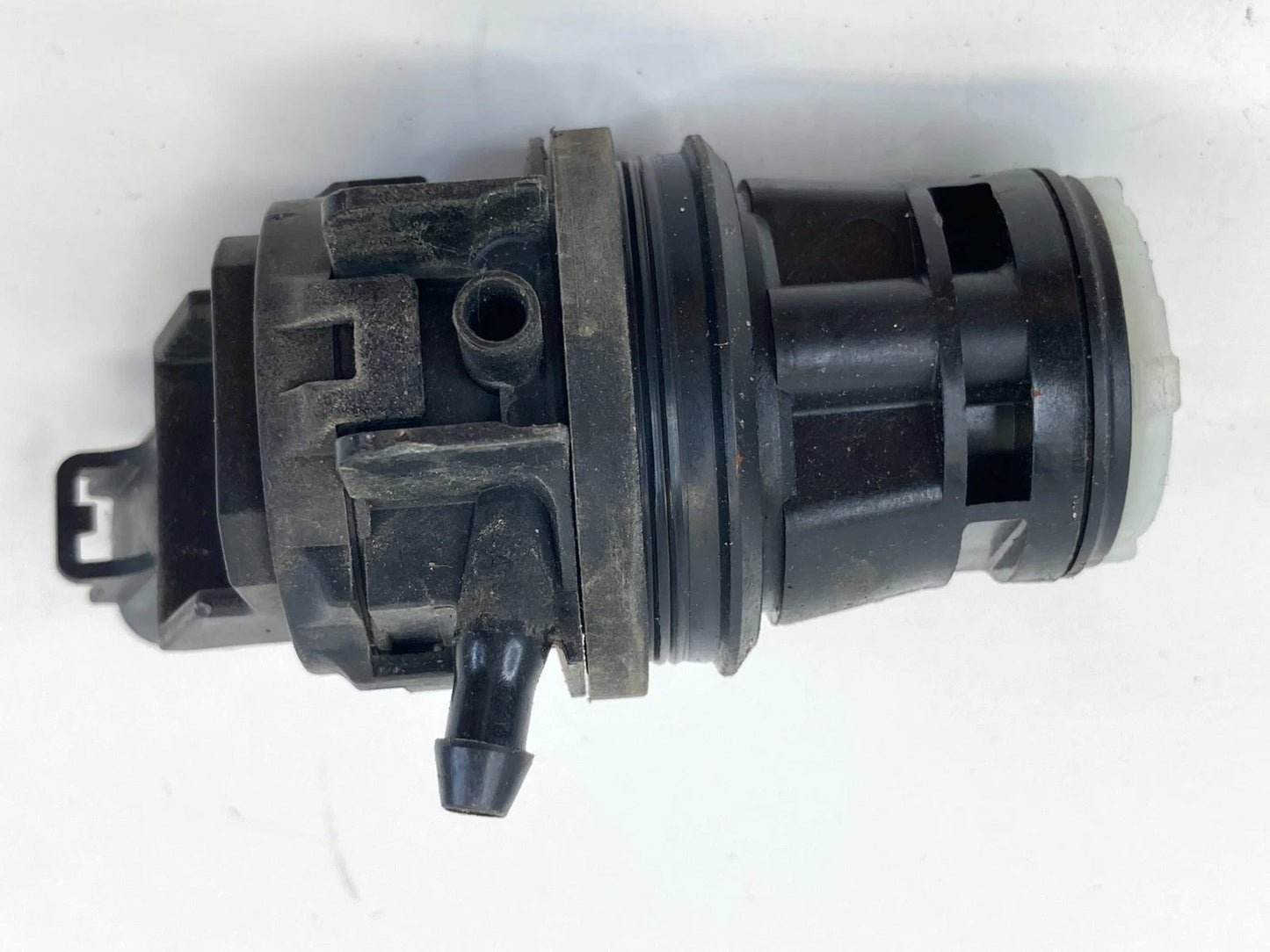 2004-2015 Toyota Prius Back Glass Windshield Washer Pump 85330-60180 OEM