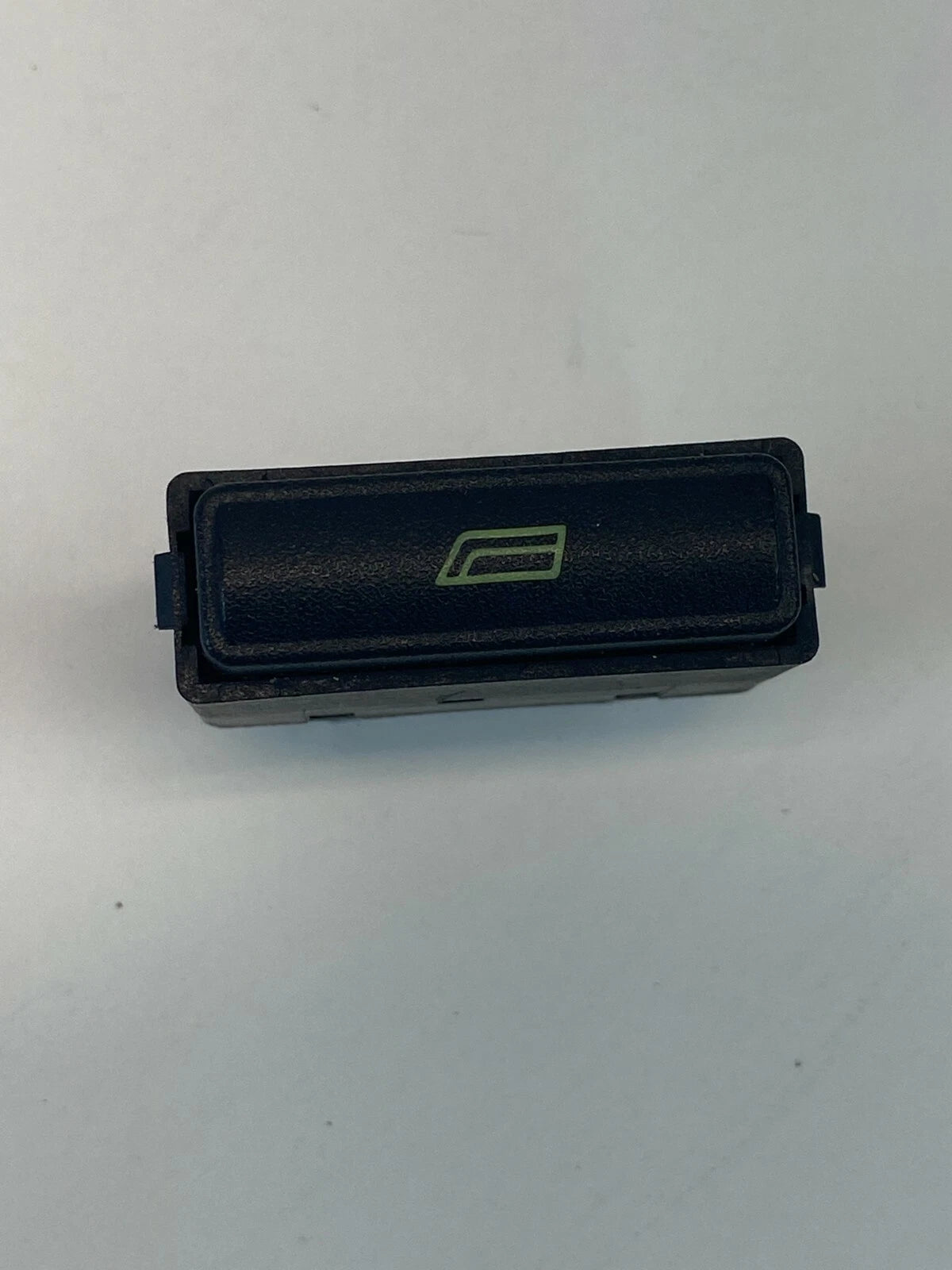 1996-2001 AUDI A4 SEDAN POWER WINDOW LOCK CHILD SAFETY BUTTON SWITCH OEM