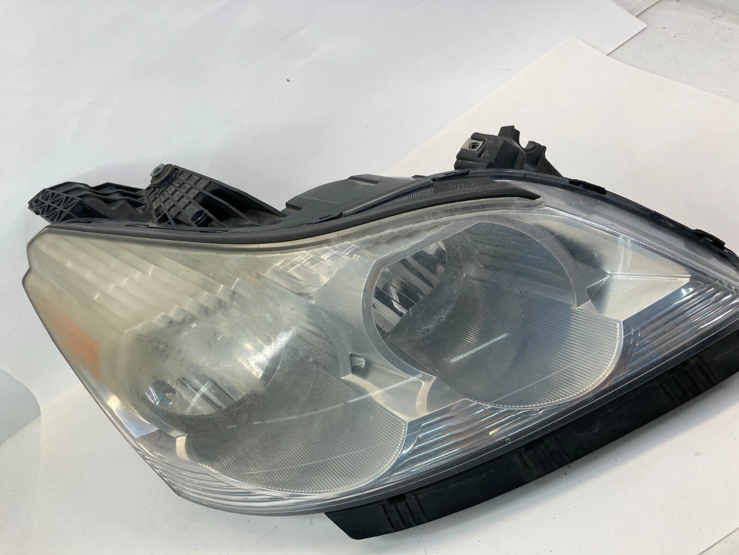 2009-2012 CHEVROLET TRAVERSE FRONT RIGHT PASSENGER SIDE HEADLAMP ASSEMBLY OEM