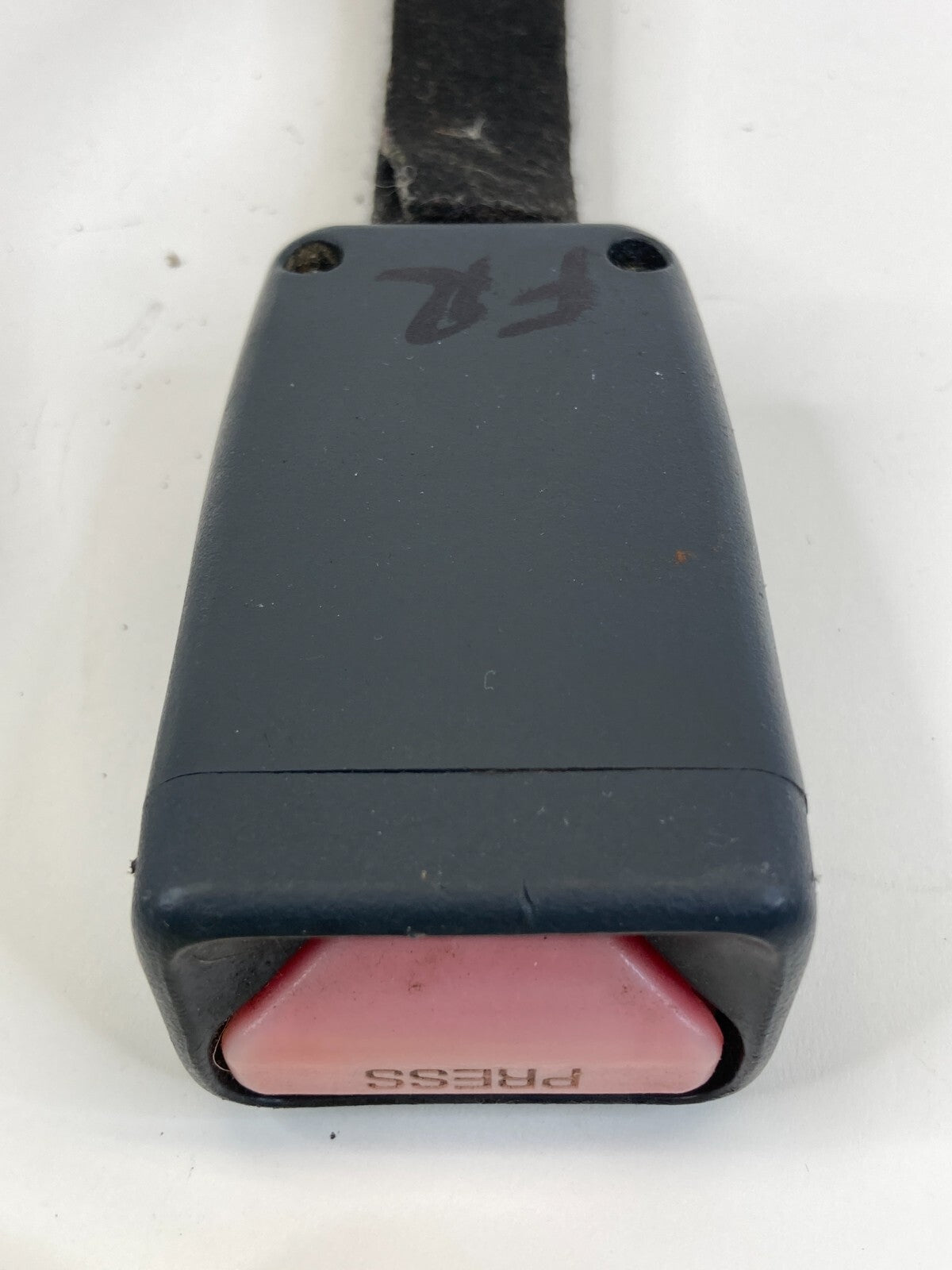 2011 2012 2013 Kia Sorento Front Right Passenger Side Seat Belt Buckle OEM