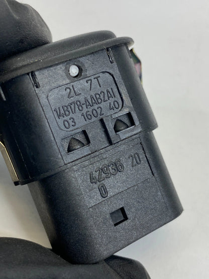 2002-2006 LINCOLN NAVIGATOR FRONT RIGHT SEAT LUMBAR CONTROL SWITCH 2L7T14B178AAB