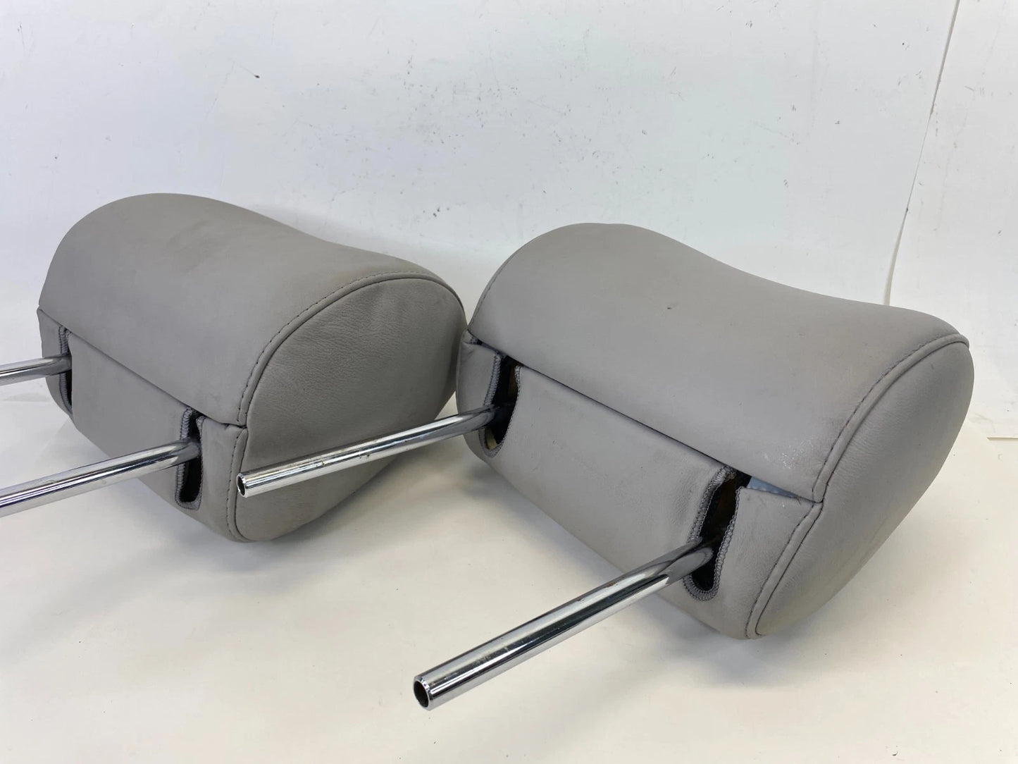 2004-2009 LEXUS RX330 RX350 FRONT DRIVER/PASSENGER HEAD REST HEADREST SET OEM