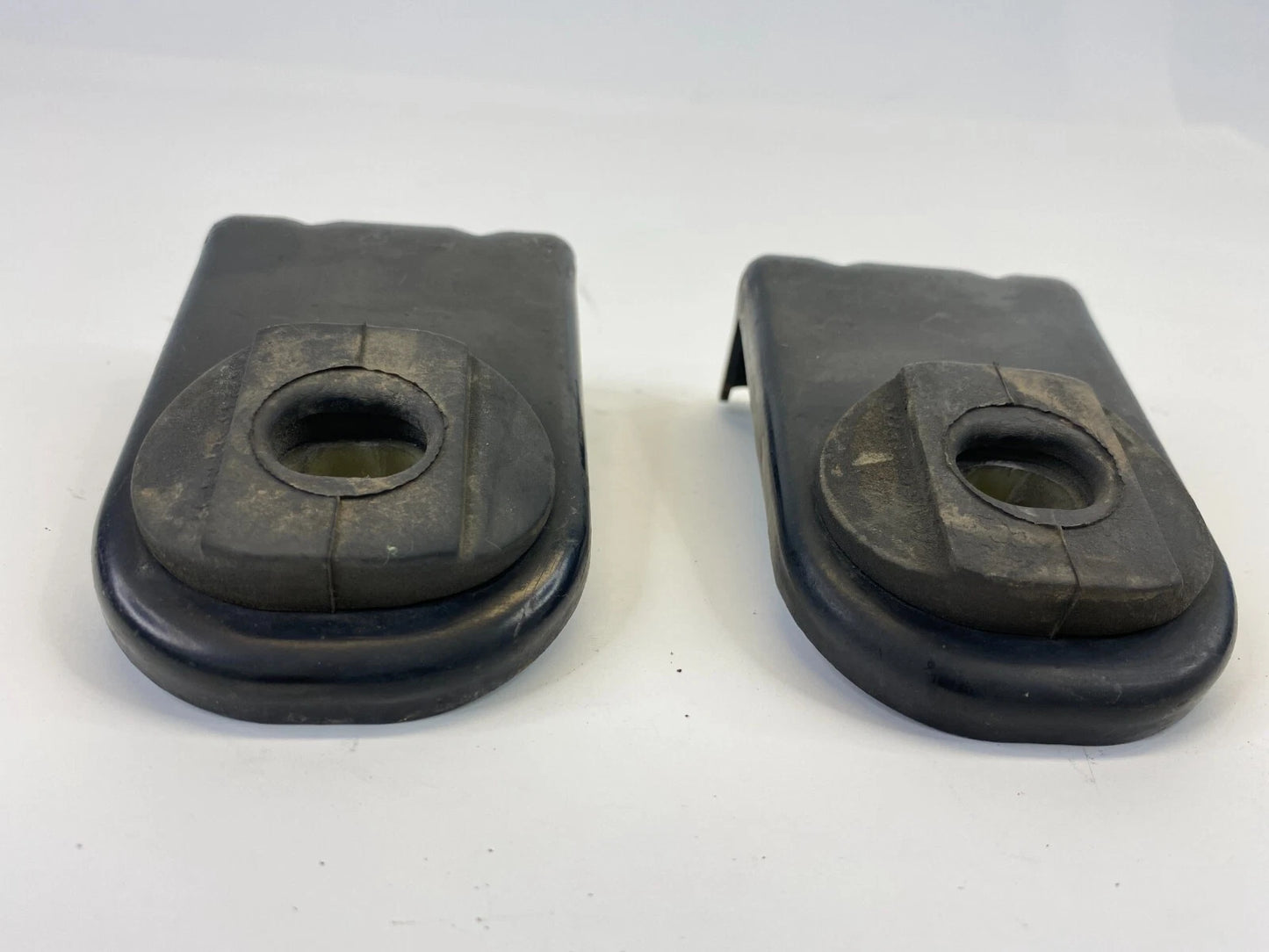 2007-2012 DODGE CALIBER UPPER RADIATOR MOUNT SUPPORT BRACKET PAIR B78AA247C8 OEM