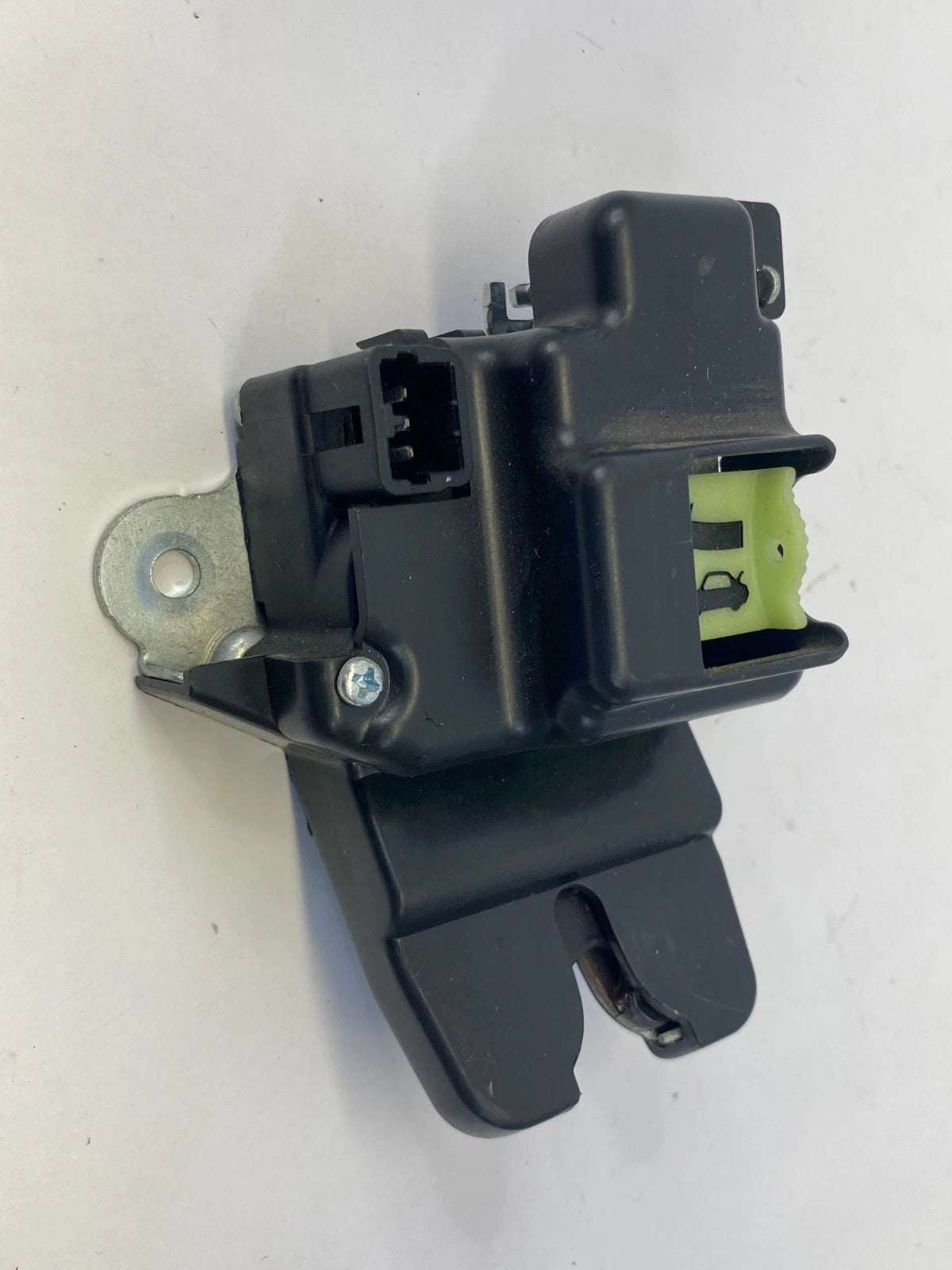 2010-2013 KIA FORTE SEDAN REAR TRUNK LATCH LID LOCK ACTUATOR RELEASE OEM