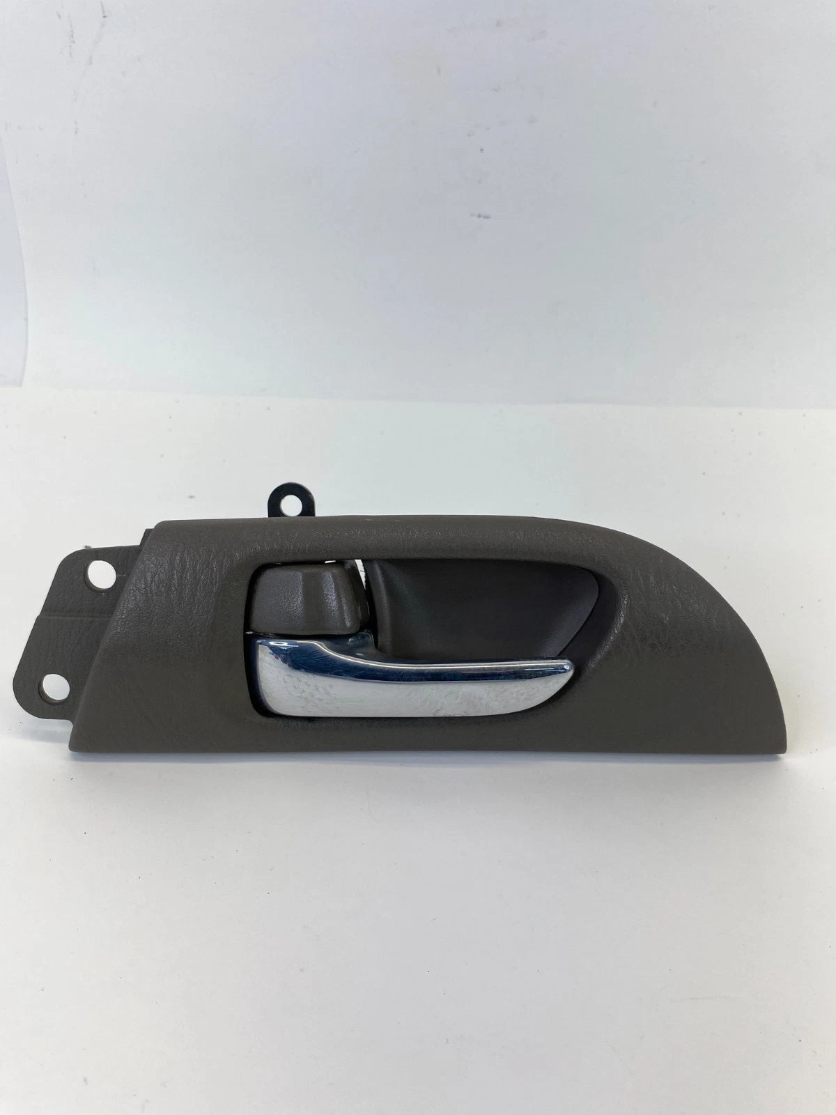 1998-2005 LEXUS GS300 REAR LEFT SIDE INTERIOR INNER DOOR HANDLE W/ BEZEL OEM