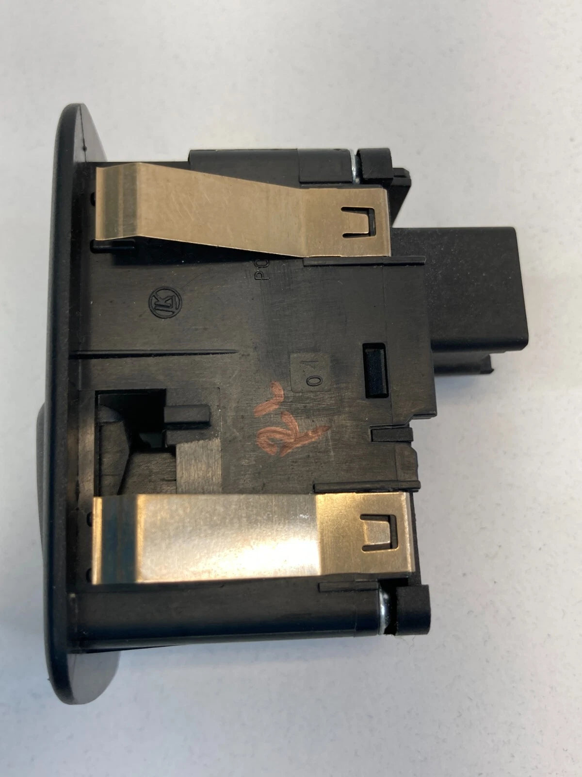 2008-2010 CHRYSLER TOWN & COUNTRY REAR LEFT BACK POWER WINDOW SWITCH 4602539AA
