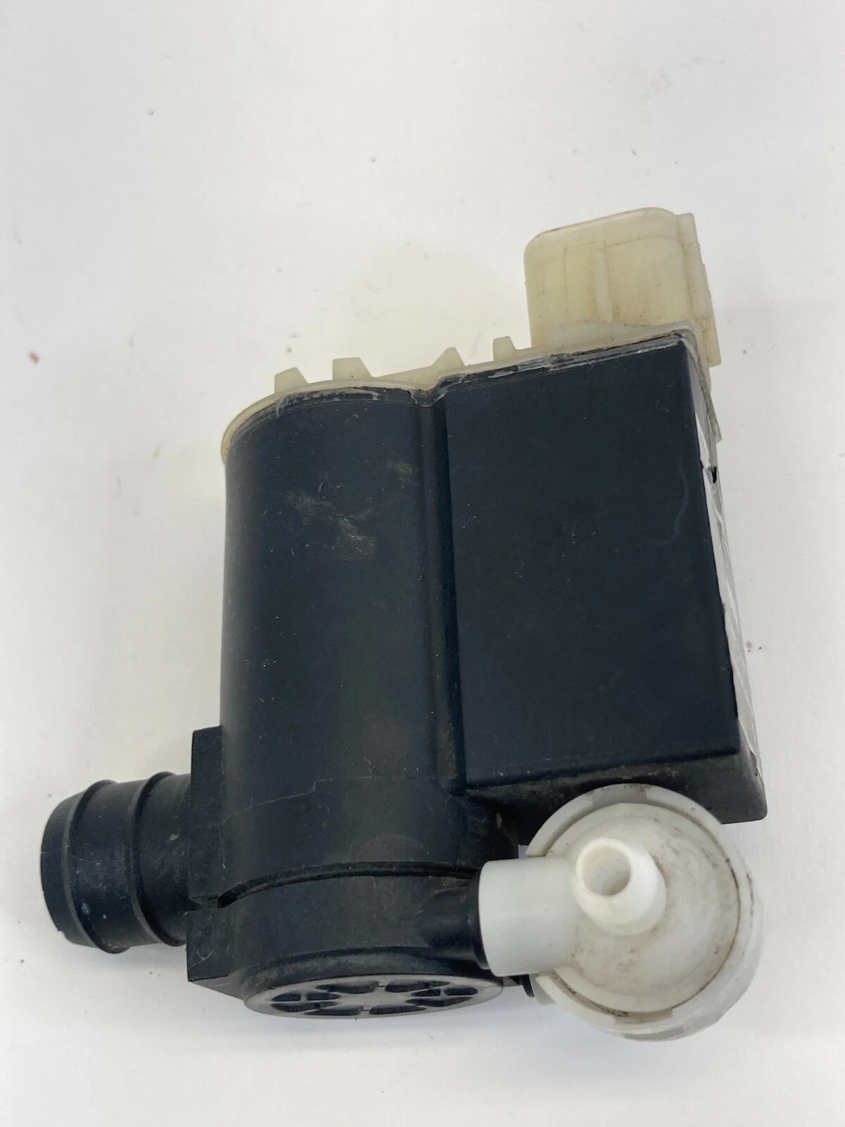 2005-2010 KIA SPORTAGE WINDSHIELD WASHER PUMP FRONT MAIN OEM FACTORY 98510-1F100