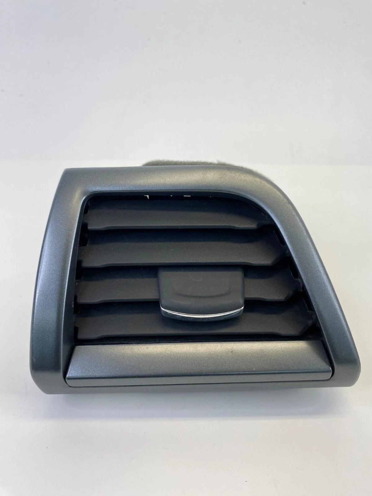 2013-2016 FORD FUSION SE DASH LEFT SIDE AIR VENT GRILLE DS73-F018B09-BJW OEM