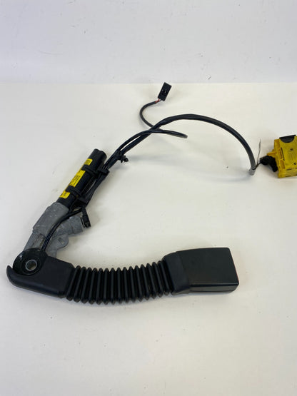 2003-2006 Range Rover Front Right Passenger Side Seat Belt Buckle FR RH OEM