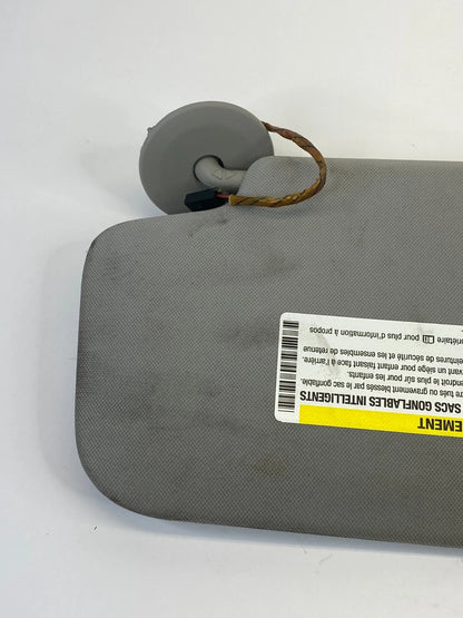 09-17 CHEVY TRAVERSE 08-17 BUICK ENCLAVE RIGHT PASSENGER SUNVISOR SUN VISOR GRAY
