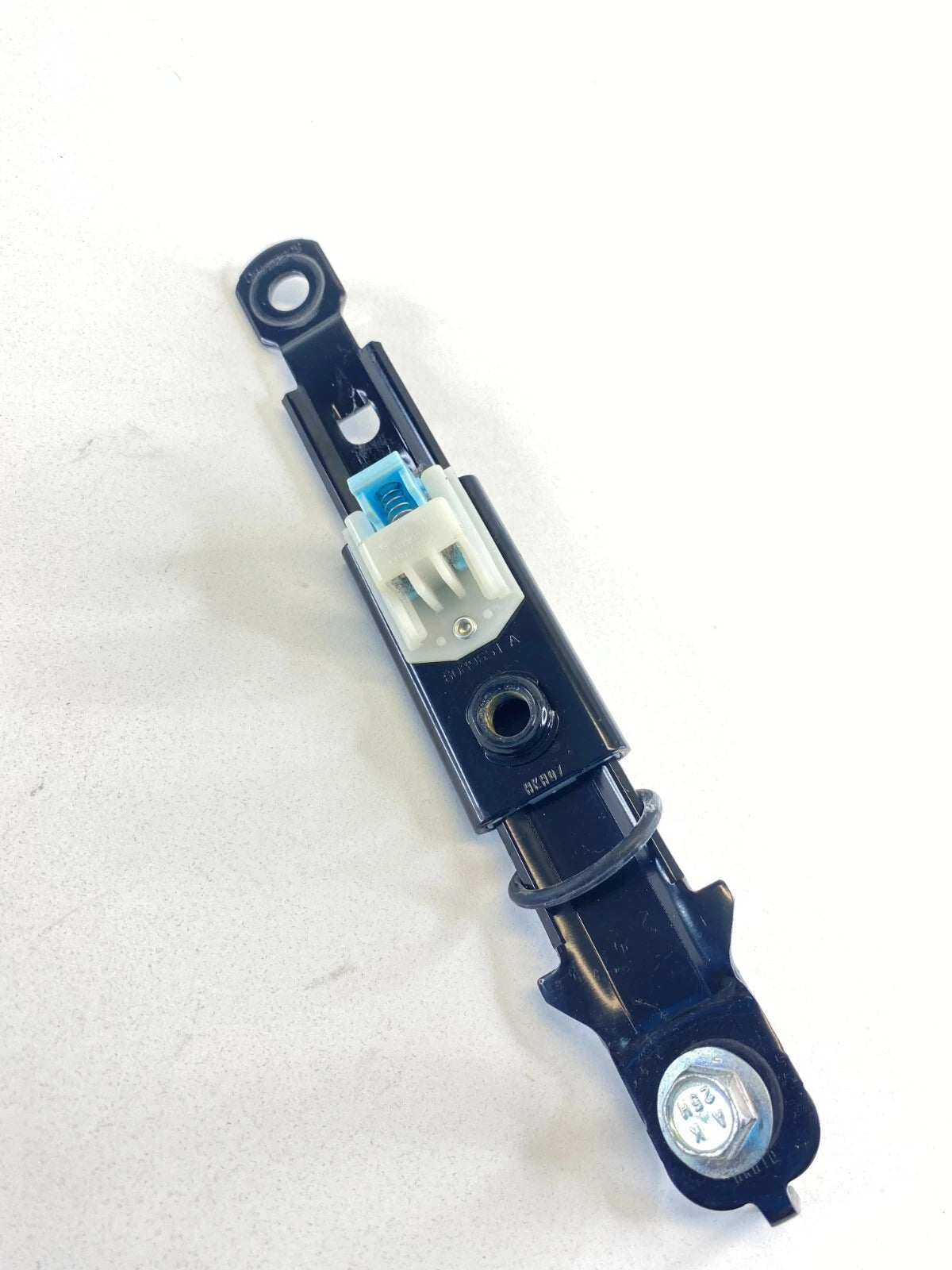 07 08 09 10 HYUNDAI ELANTRA FRONT PASSENGER SEAT BELT ADJUSTER HEIGHT 6089651A
