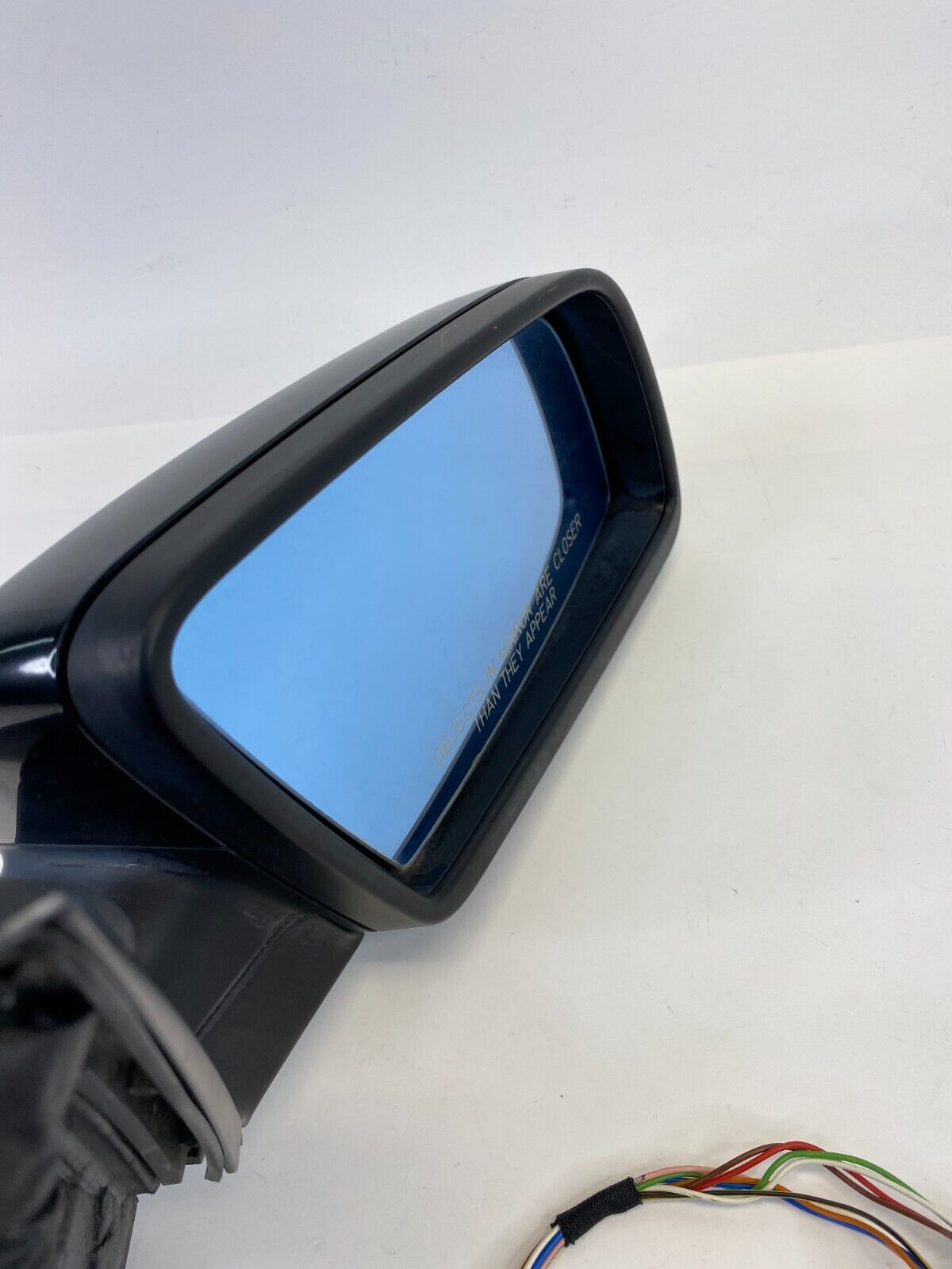 06 07 BMW 530i 530xi Right Passenger Side View Power Door Mirror E1010748 OEM