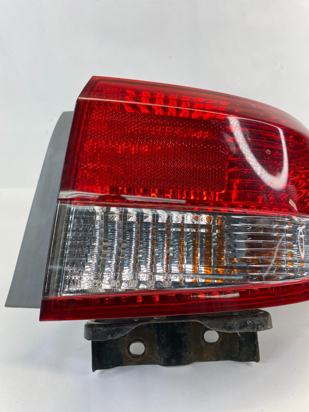 2003 2004 Honda Accord Sedan Rear Right Side Tail Light Outer Taillight Lamp OEM