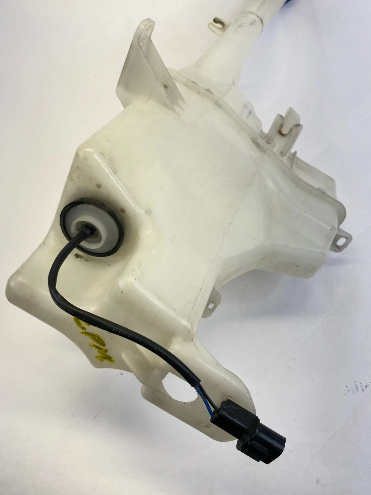 2014 2015 SORENTO 05-17 ACCENT WINDSHIELD WASHER RESERVOIR BOTTLE TANK W CAP OEM