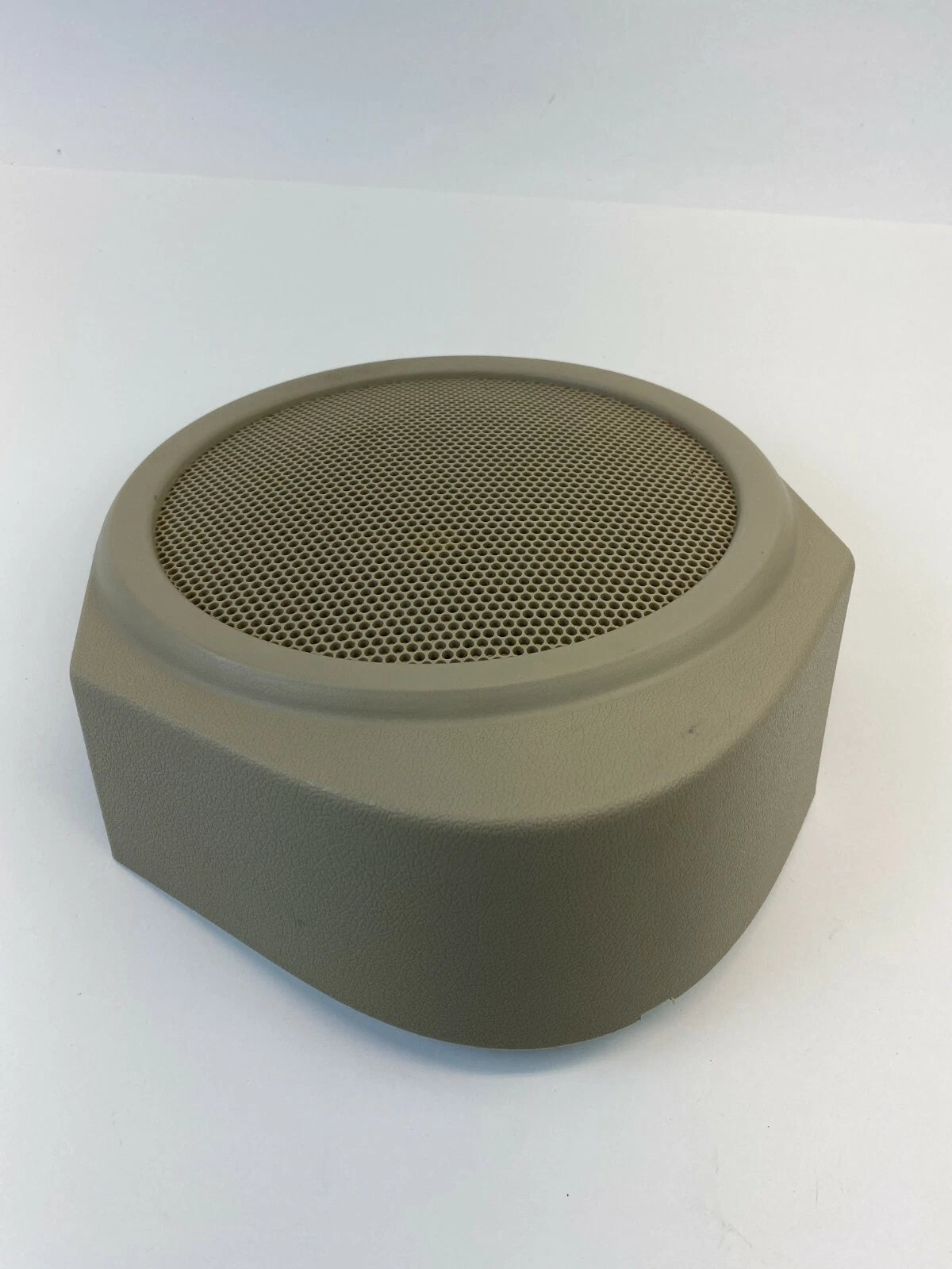 07-09 DODGE CALIBER REAR RIGHT DOOR PANEL SPEAKER COVER GRILL BEIGE 1AH42TRMAA