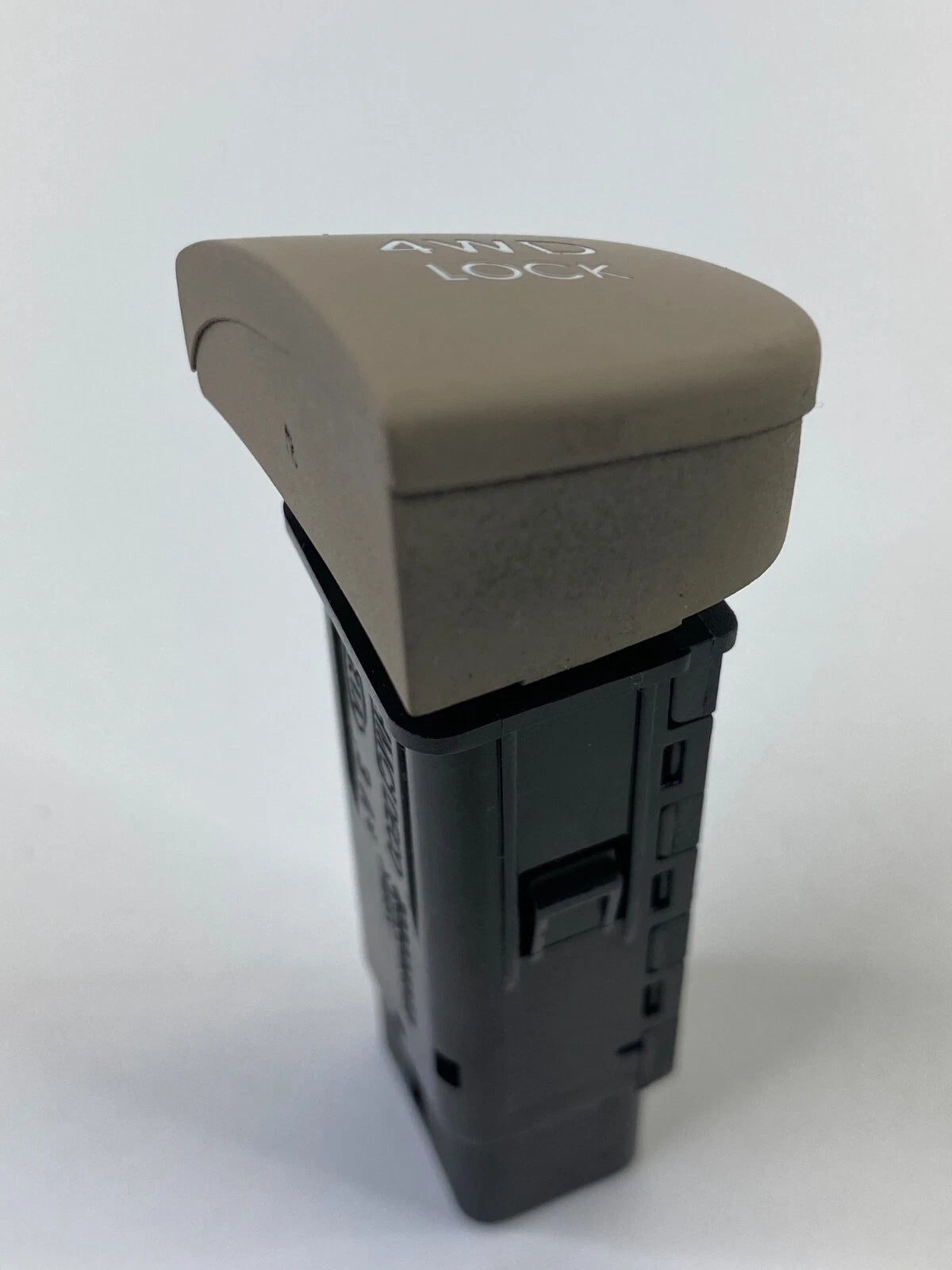 2005 06 07 08 09 2010 KIA SPORTAGE DASH 4WD LOCK BUTTON SWITCH OEM