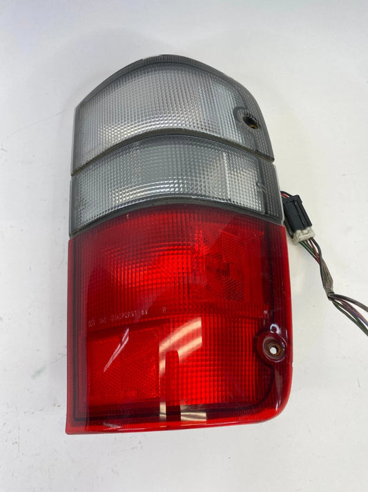 2000-2002 ISUZU TROOPER REAR RIGHT PASSENGER SIDE TAIL LIGHT LAMP ASSEMBLY OEM