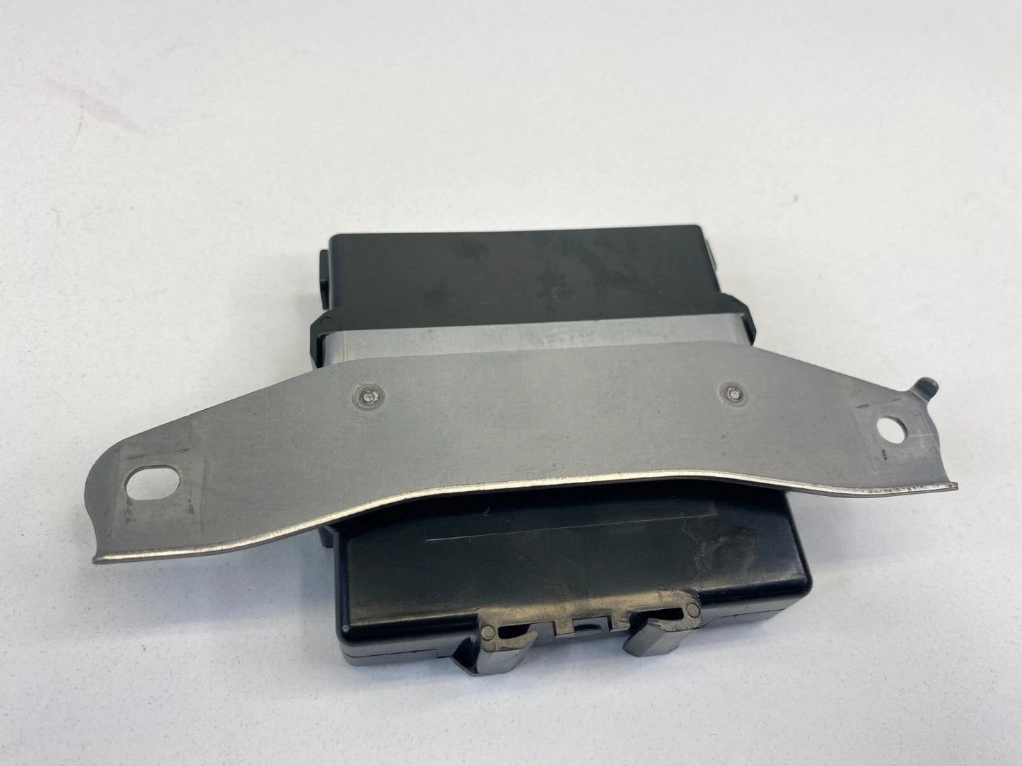 2004 2005 TOYOTA PRIUS SMART KEY ANTI THEFT LOCKING CONTROL MODULE 89990-47020