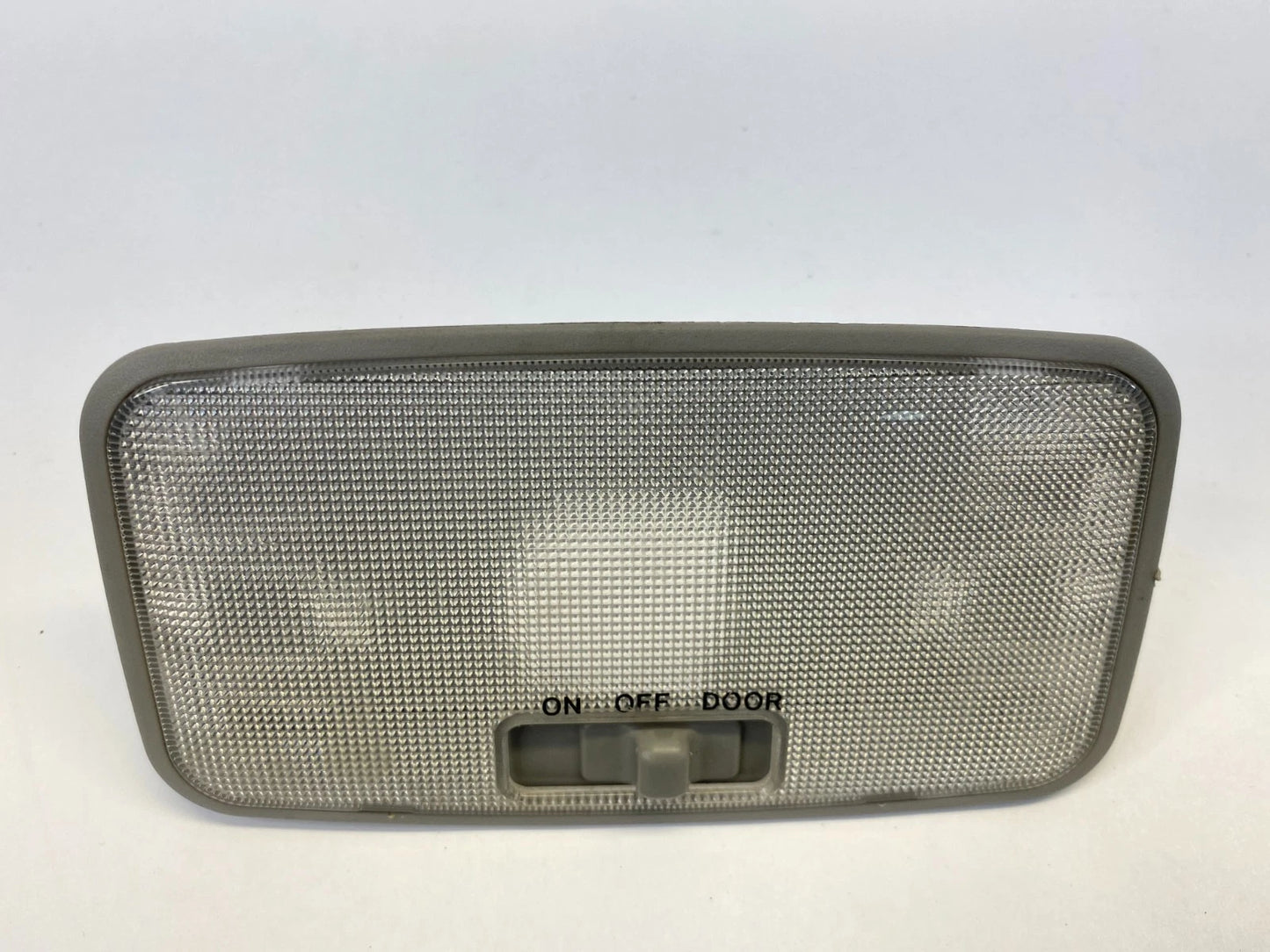 2006-2011 TOYOTA YARIS HATCHBACK CENTER DOME LIGHT LAMP ASSEMBLY OEM
