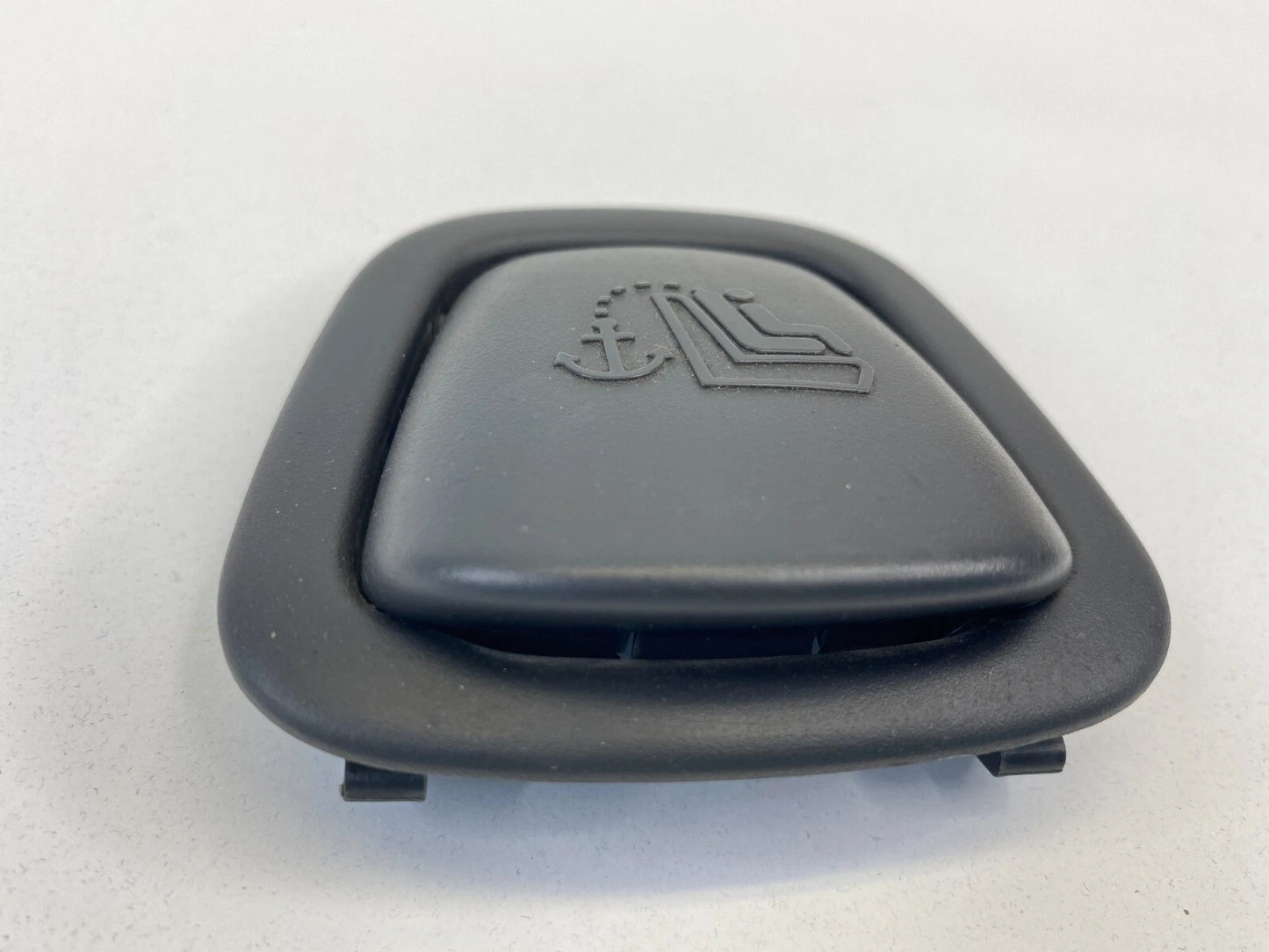 08 09 10 11 FORD FOCUS REAR SEAT CHILD SAFETY ANCHOR HOOK COVER CAP TRIM OEM