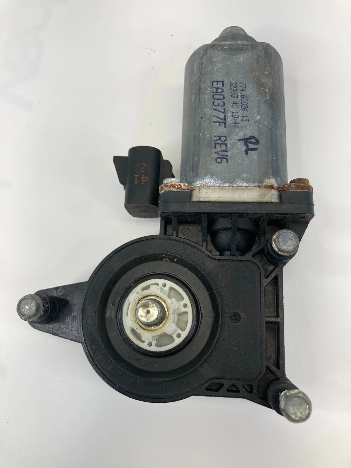 02-06 CHEVY AVALANCHE 1500 2500 REAR LEFT BACK SIDE DOOR WINDOW MOTOR EA0377F