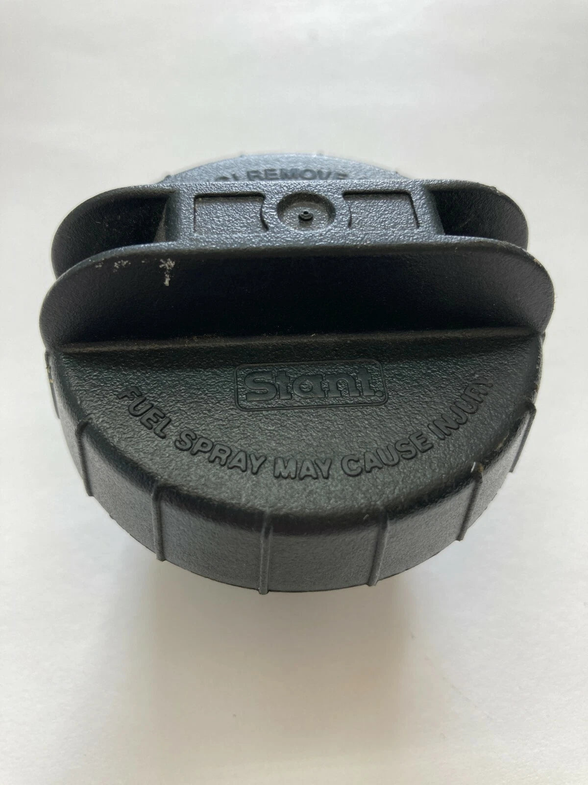 1996 1997 1998 NISSAN PATHFINDER 93-98 QUEST ENGINE OIL FILLER CAP LID