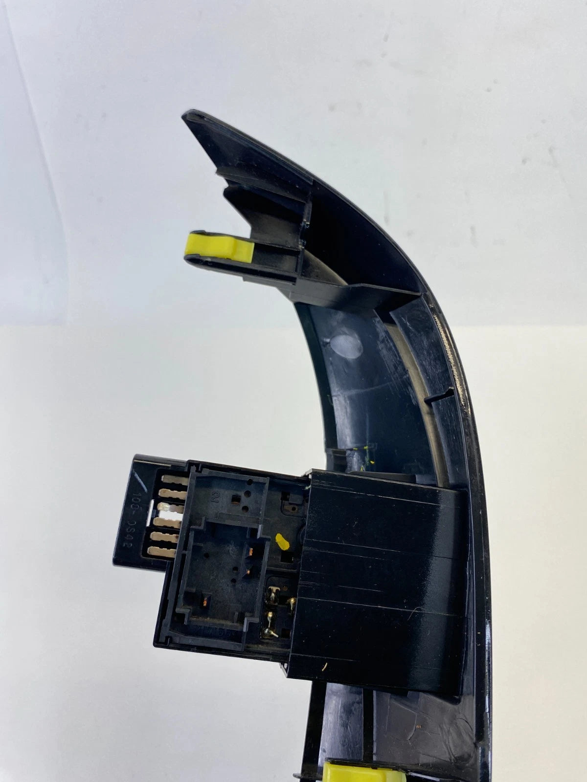 04 05 TOYOTA SIENNA DASH RIGHT RADIO PANEL W/TRIM BEZEL SWITCH 55413-AE010 OEM