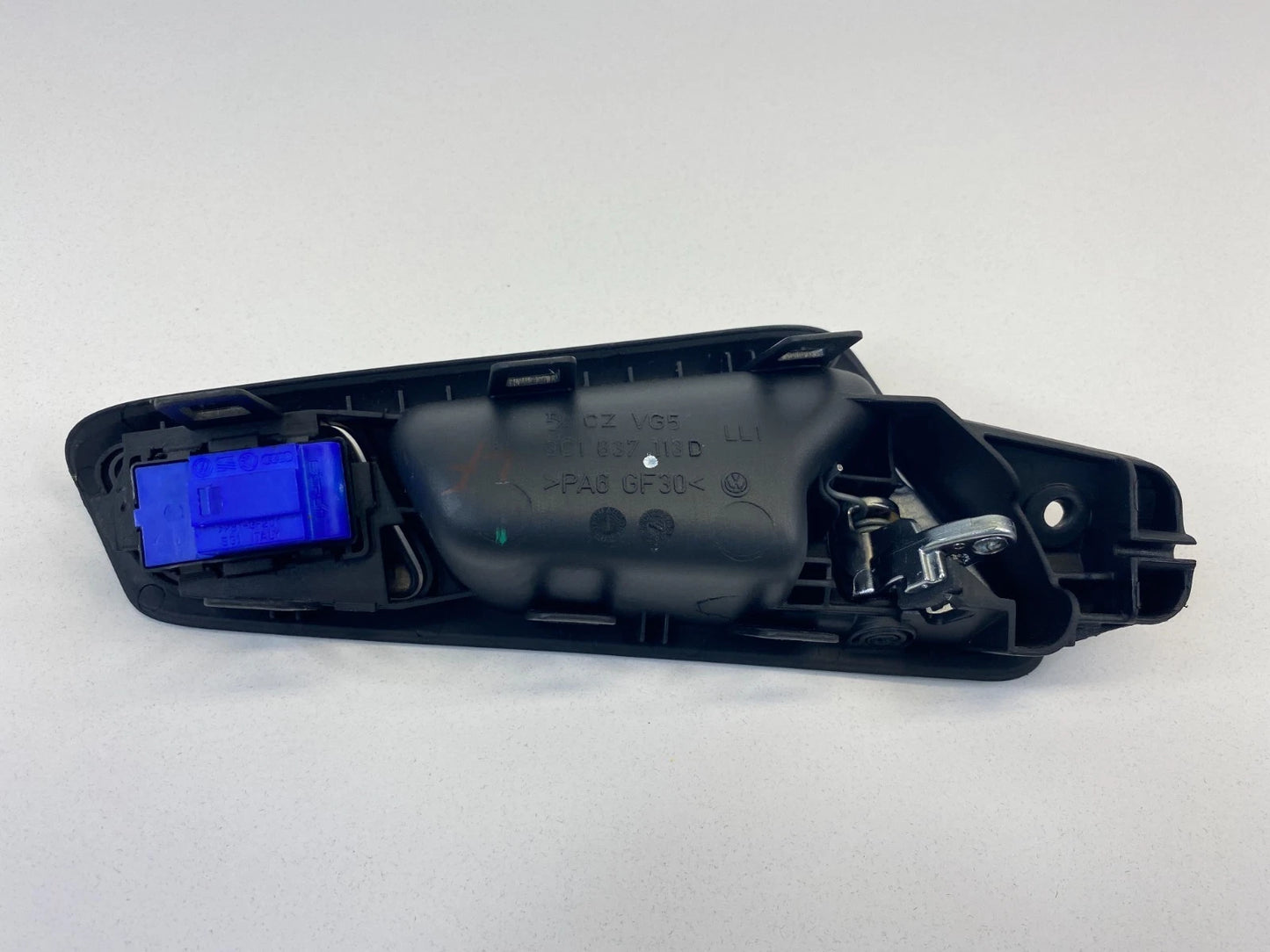 09 10 VW PASSAT SEDAN FRONT LEFT SIDE INNER DOOR HANDLE W LOCK SWITCH 3C1837113D