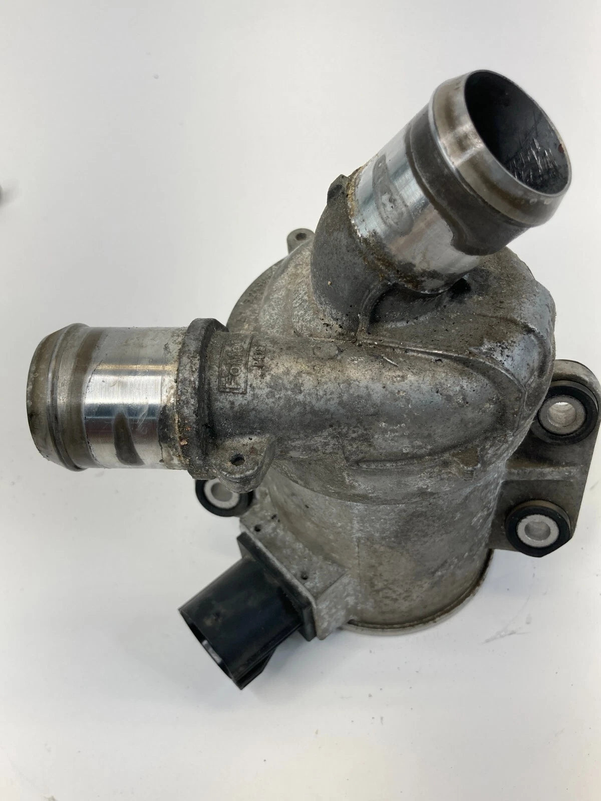 2013-2020 FORD FUSION HYBRID 2.0L SECONDARY ELECTRIC WATER COOLANT PUMP OEM