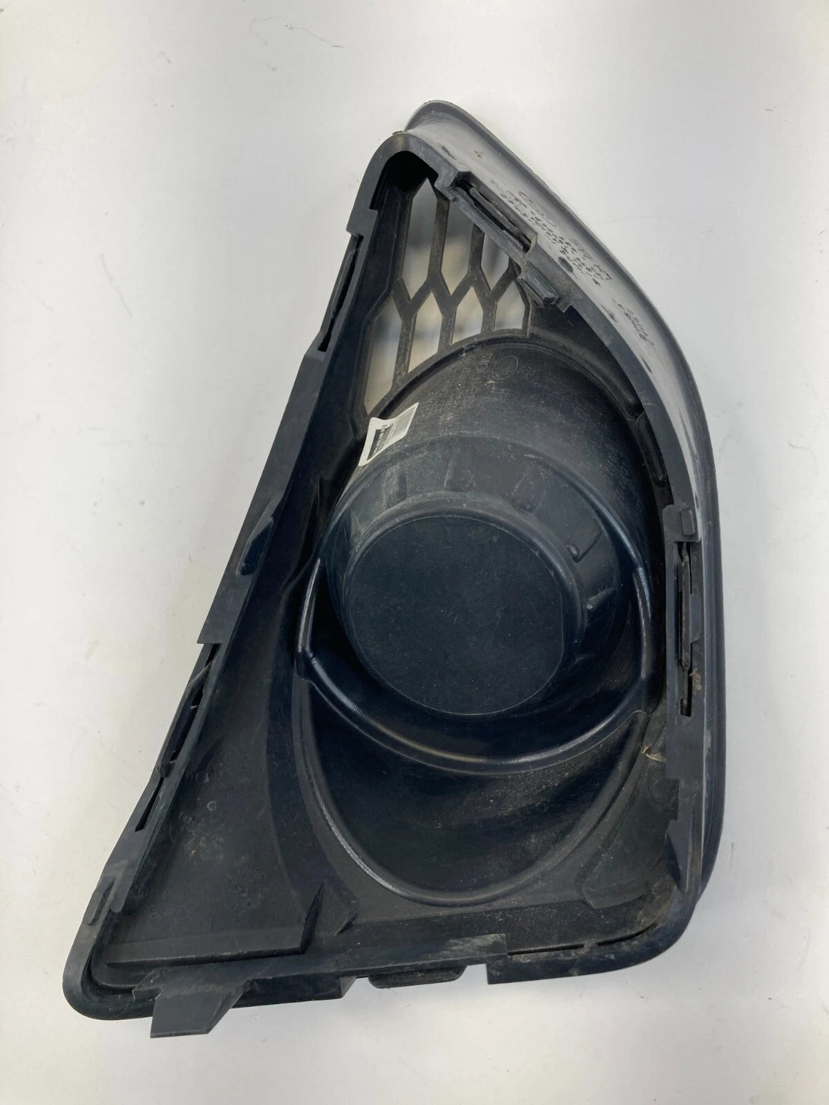 2010-2012 FORD FUSION S SEDAN FRONT BUMPER LEFT FOG LIGHT LAMP COVER BEZEL