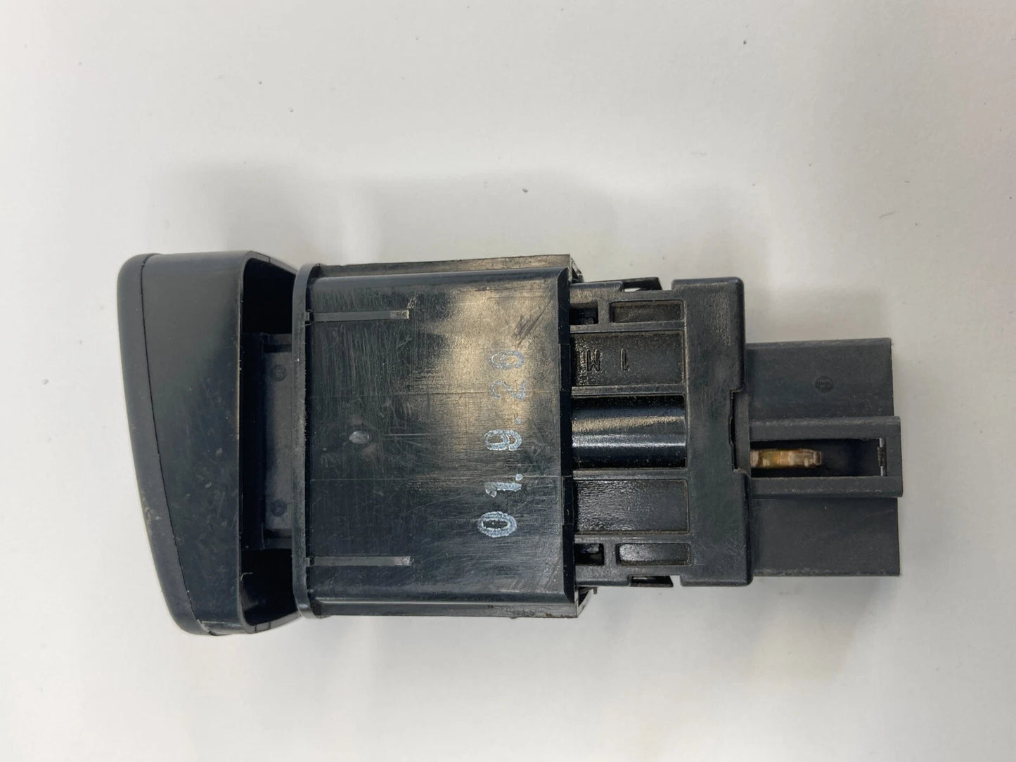 1999 2000 2001 2002 HONDA ODYSSEY LEFT DASH CRUISE CONTROL SWITCH BUTTON M15786