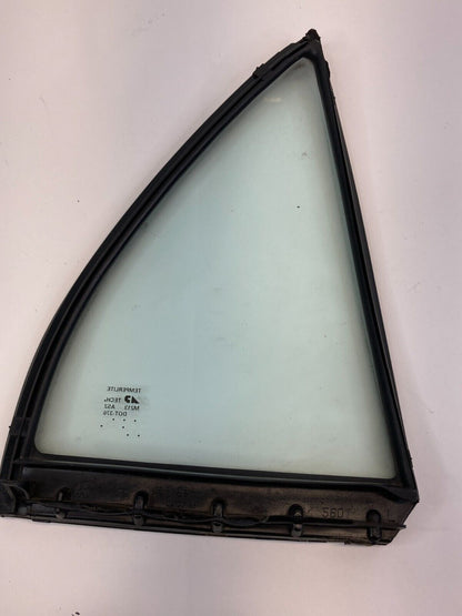 98-02 Toyota Corolla Rear Left Side Door Quarter Vent Window Glass 68189-02020