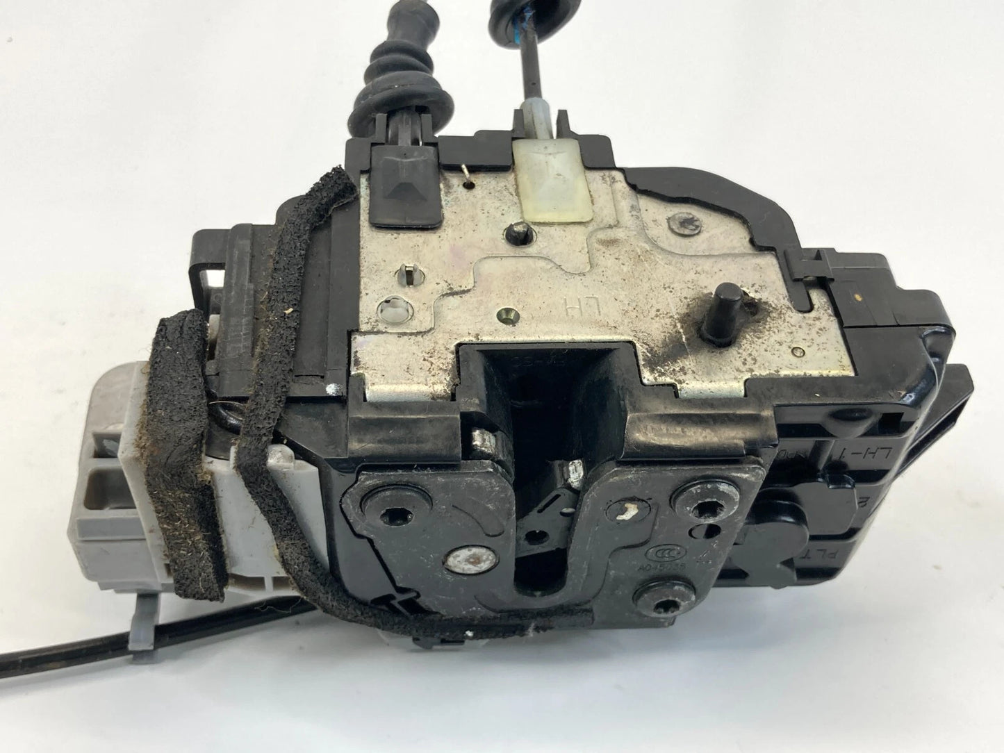 2006-2010 HYUNDAI ELANTRA SEDAN REAR LEFT BACK SIDE DOOR LOCK LATCH 81410-2H010