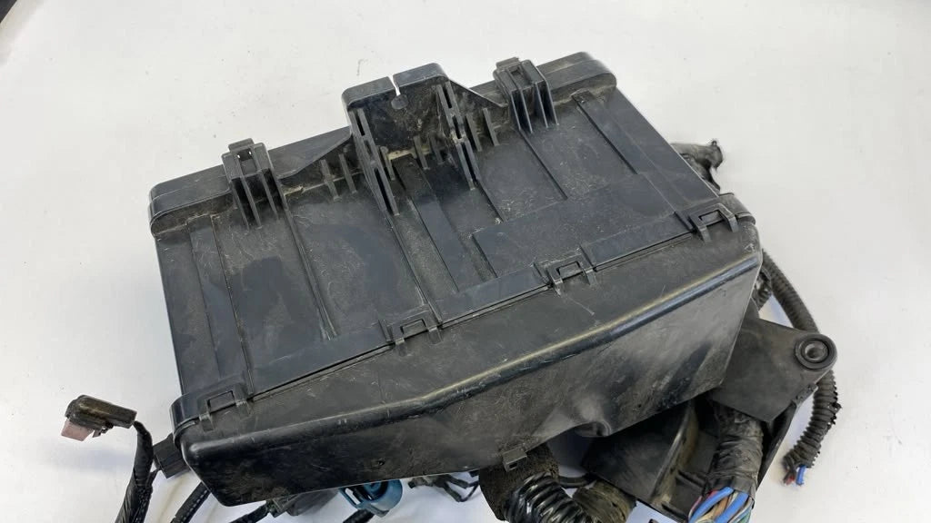 2010-2013 ACURA MDX 3.7L ENGINE POWER DISTRIBUTION FUSE BOX RELAY BLOCK OEM