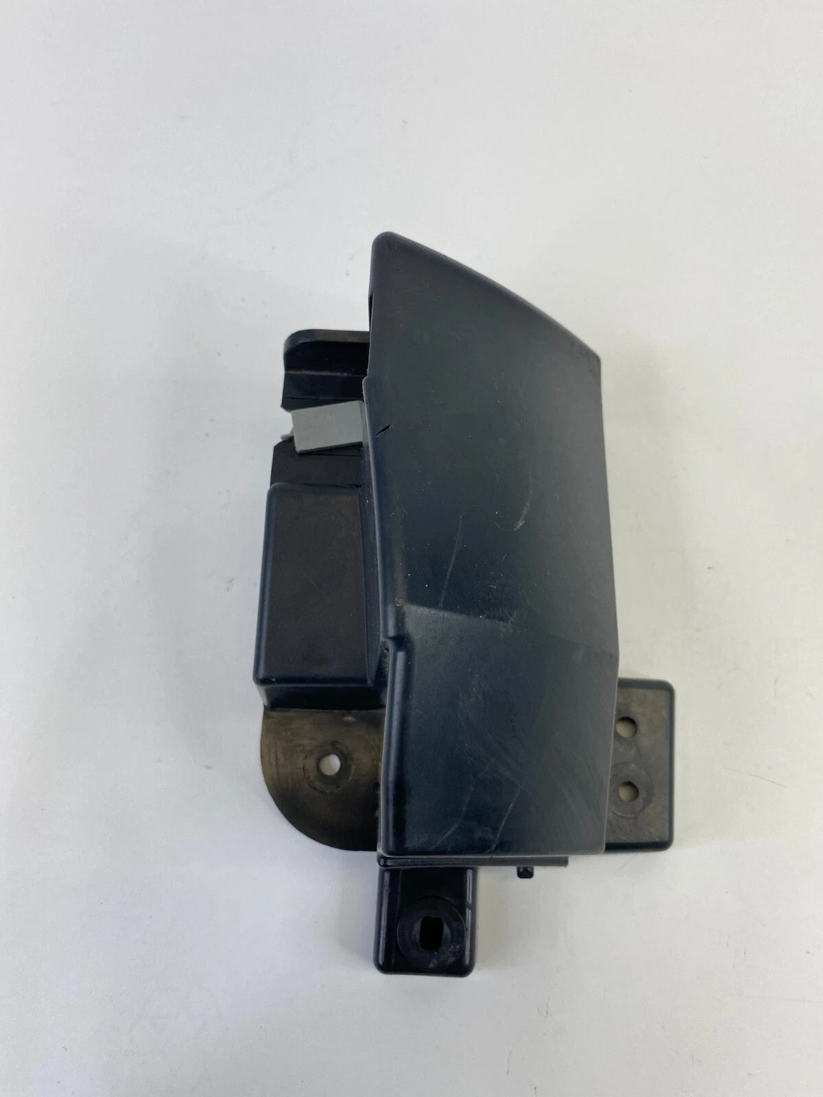 16-19 FORD EXPLORER POLICE INTERCEPTOR UTILITY REAR LEFT BUMPER BRACKET MOUNT
