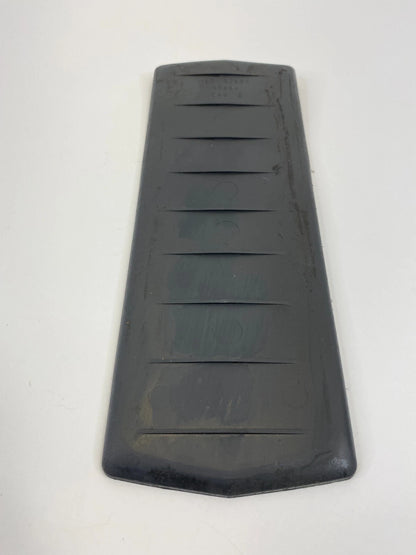 2006 2007 06 07 SATURN VUE CENTER CONSOLE INTERIOR INSERT RUBBER MAT MER52685