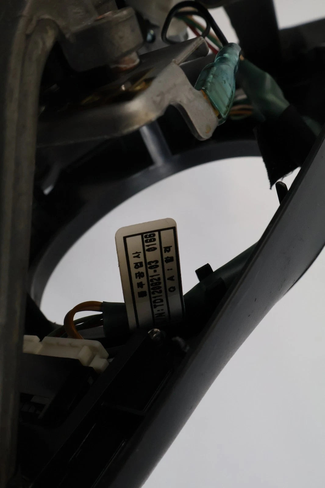 2012 2013 KIA SOUL STEERING WHEEL WITH AUDIO PHONE CONTROLS ASSEMBLY OEM