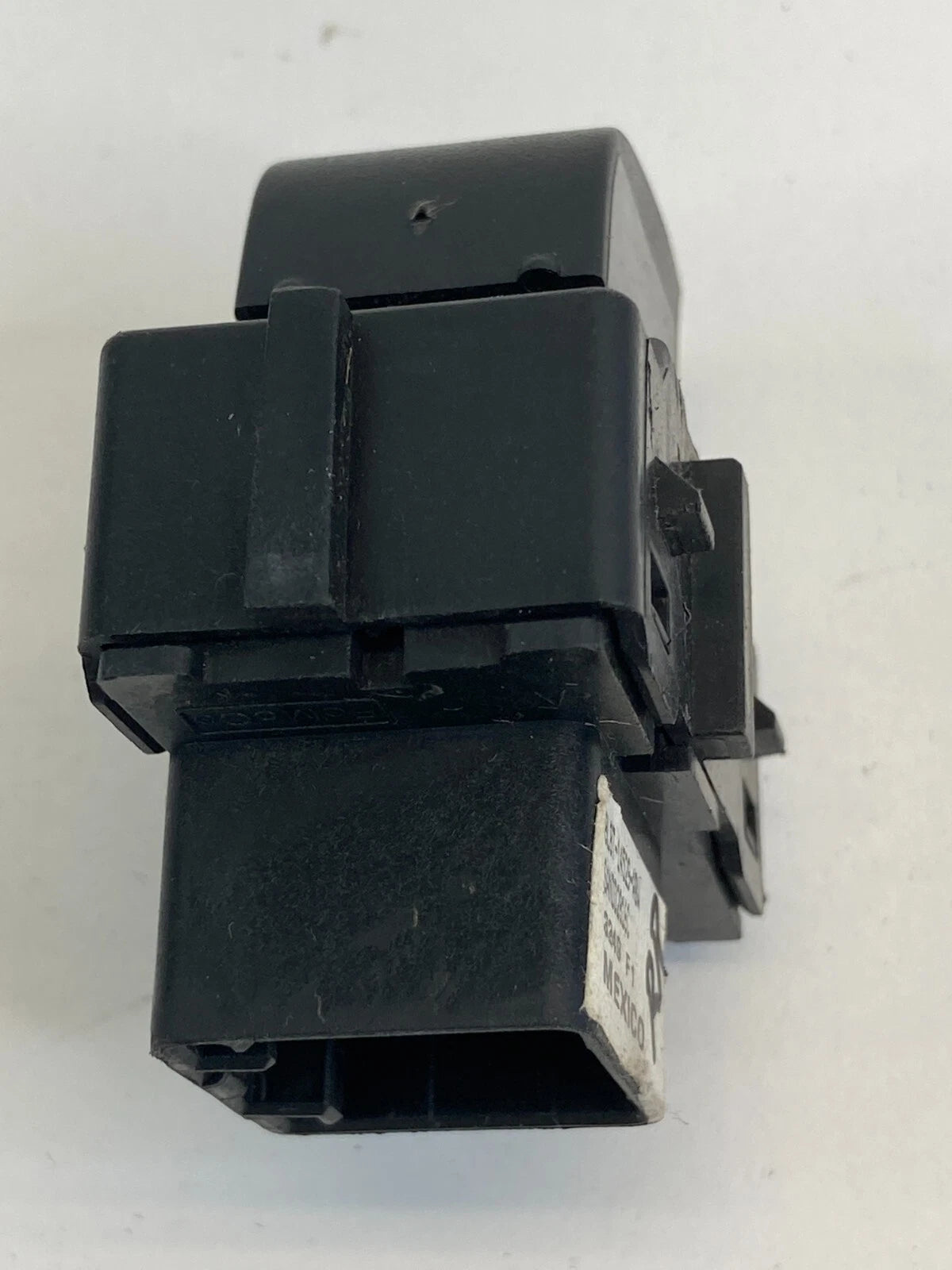 2010-2012 FORD FUSION MKZ REAR RIGHT DOOR WINDOW BUTTON SWITCH 8L8T14529ABW OEM