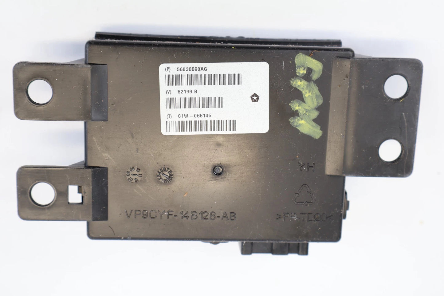 2011-2013 JEEP GRAND CHEROKEE DURANGO BLIND SPOT SENSOR CONTROL MODULE 56038890A