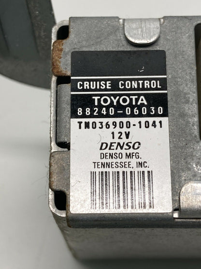 92 99-01 Toyota Camry 99-01 Solara Cruise Control Module Unit 88240-06030 OEM