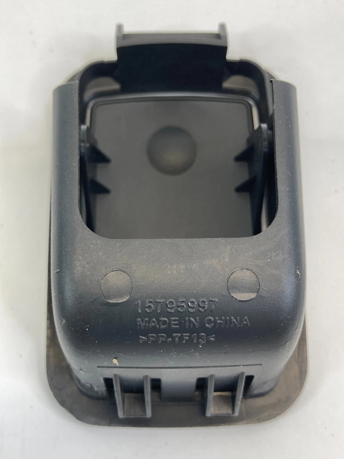 2011-2017 BUICK REGAL SEAT BRACKET ACCESS CHILD ANCHOR HOLE TRIM COVER 15795997