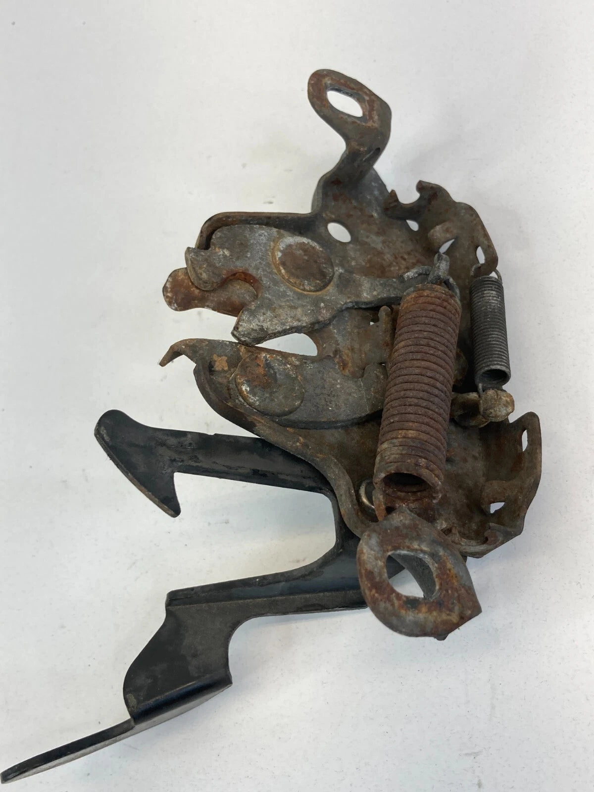 2003-2007 INFINITI G35 COUPE FRONT HOOD LOCK LATCH RELEASE ACTUATOR OEM
