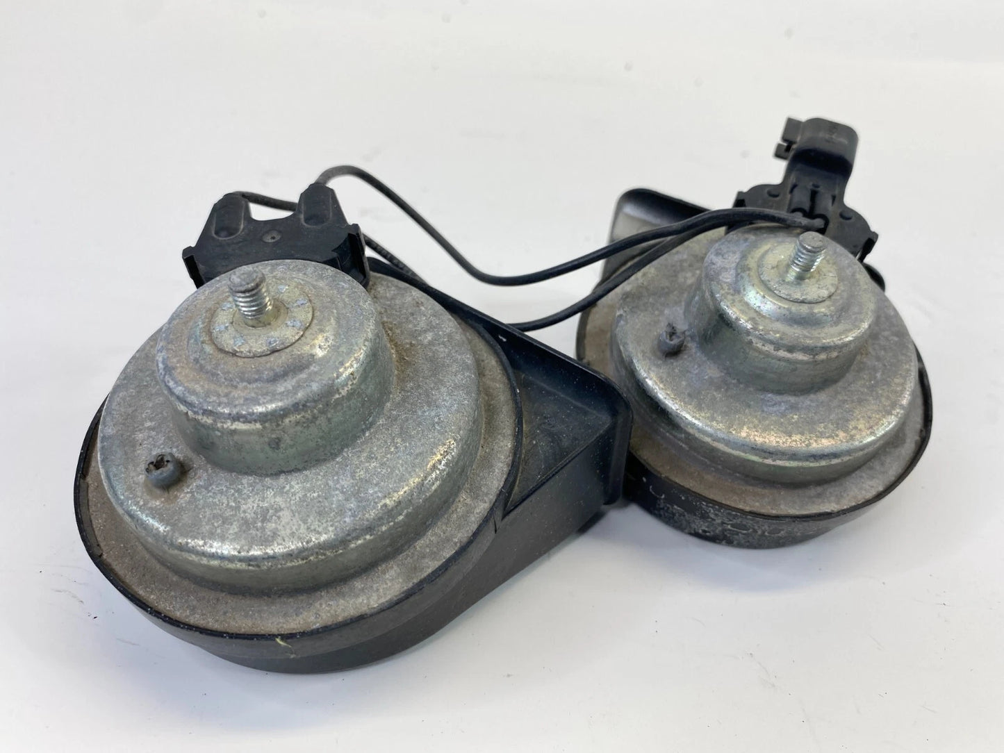 2011-2017 BUICK REGAL 13-15 MALIBU DUAL NOTE HORN HIGH & LOW NOTE SIREN PAIR OEM