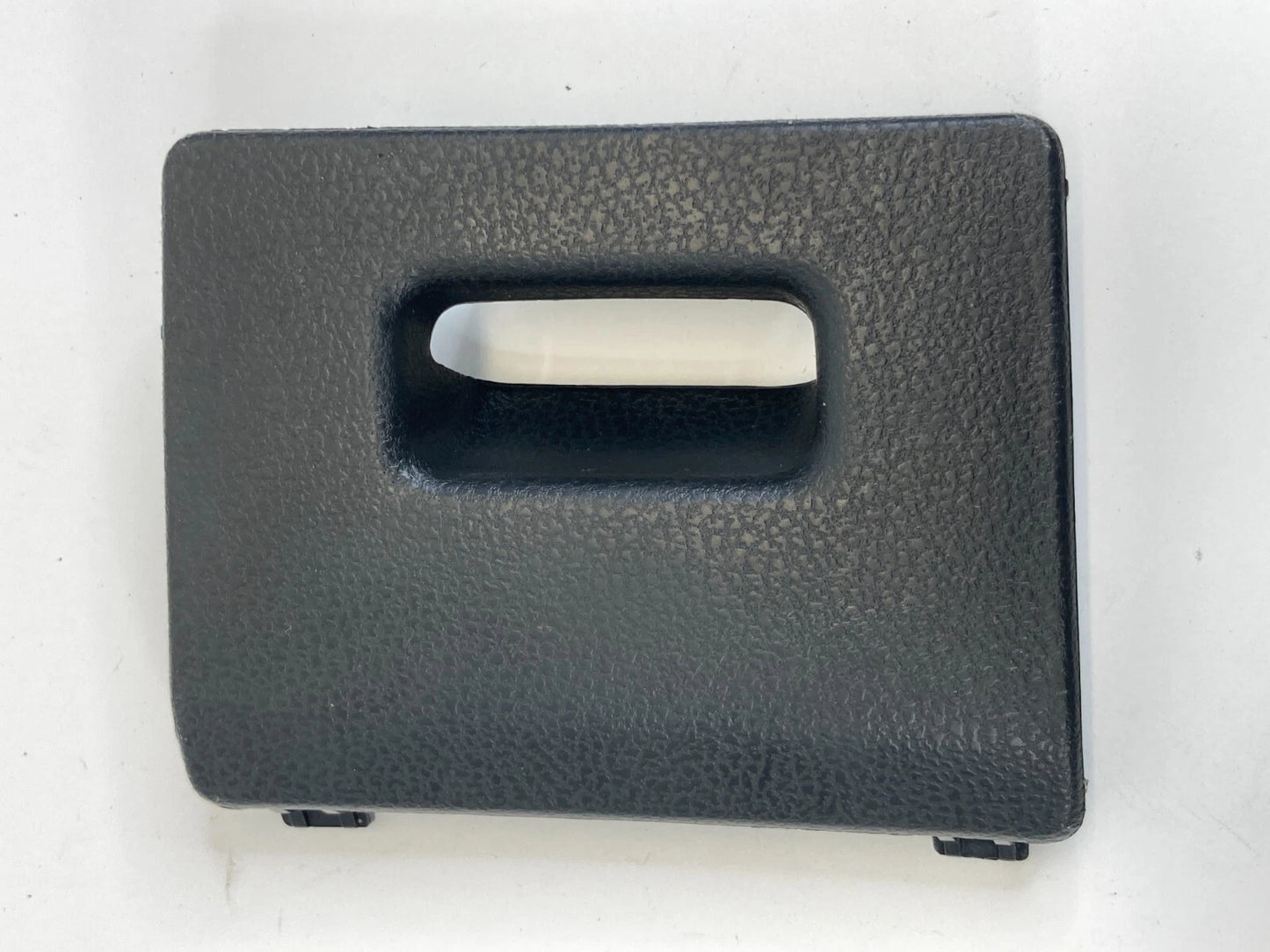 2008-2013 NISSAN ROGUE INTERIOR FUSE BOX DOOR PANEL LID COVER TRIM 68964-JM00A