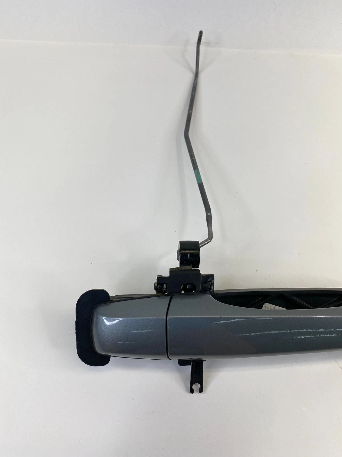 2004-2008 CADILLAC SRX FRONT RIGHT PASSENGER SIDE EXTERIOR DOOR HANDLE OEM