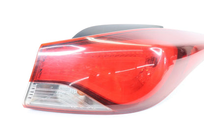 2014-2016 HYUNDAI ELANTRA SEDAN RH PASSENGER OUTER TAILLIGHT TAIL LIGHT LAMP OEM