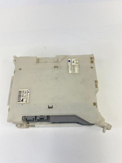 2006-2008 Lexus IS250 Dash Fuse Relay Junction Box Module 82730-53050 OEM