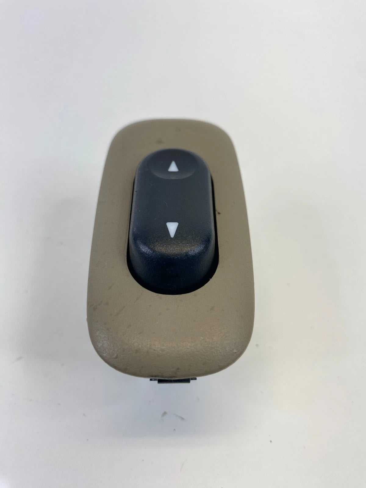 03-07 FORD ESCAPE REAR LEFT SIDE DOOR POWER WINDOW SWITCH YL84-14A567-ACW OEM
